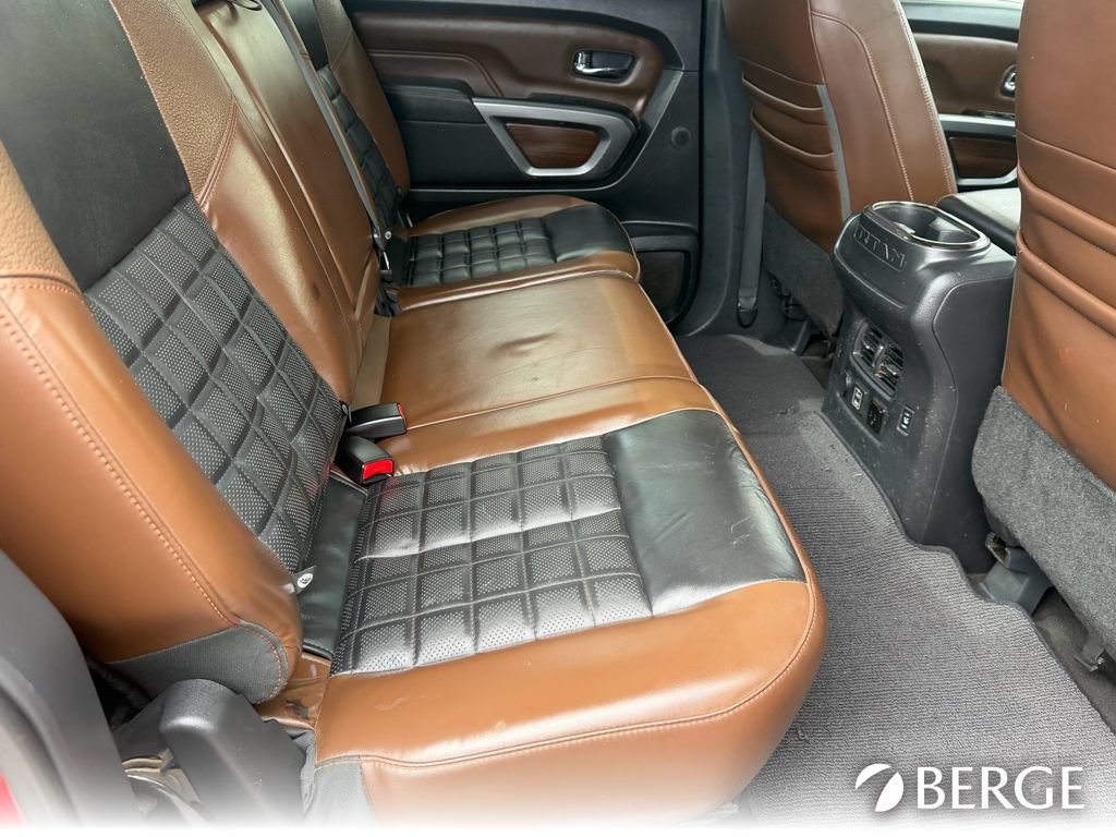 Used 2019 Nissan Titan Platinum Reserve AWD/4WD image 16