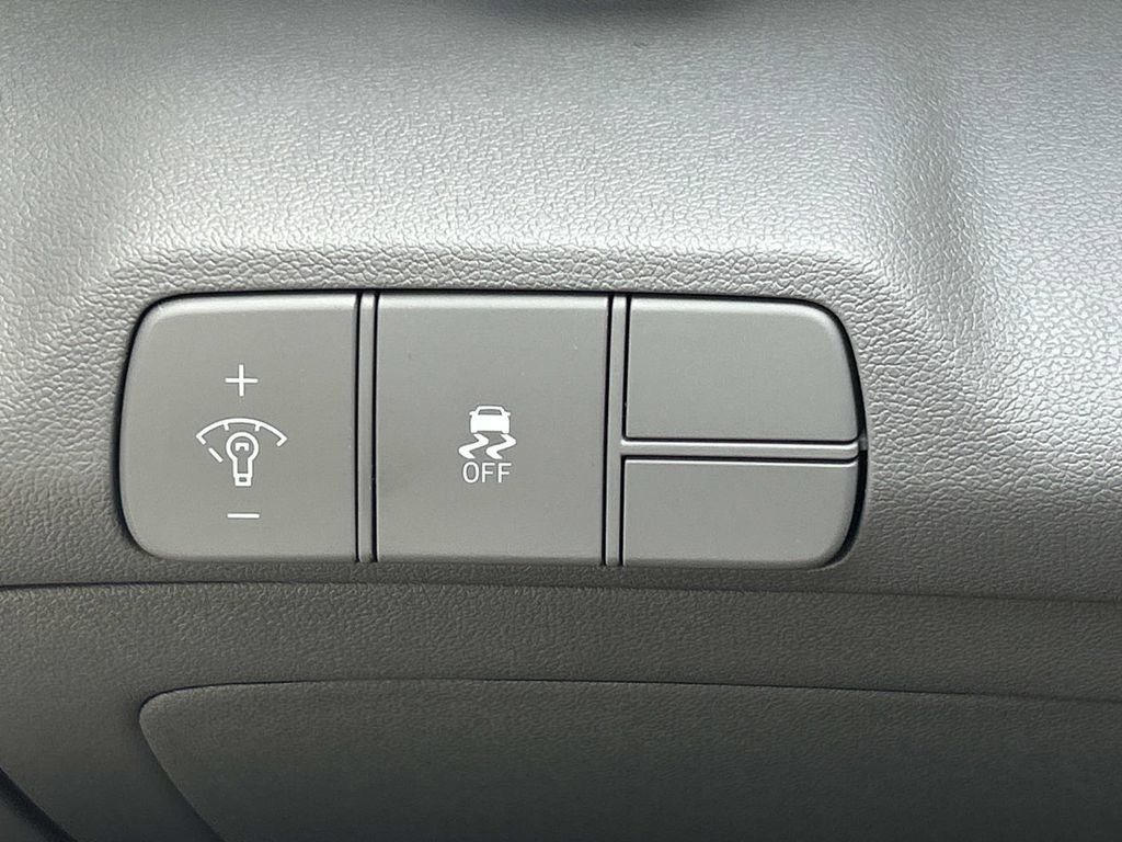 New 2026 Hyundai Elantra Sport image 25