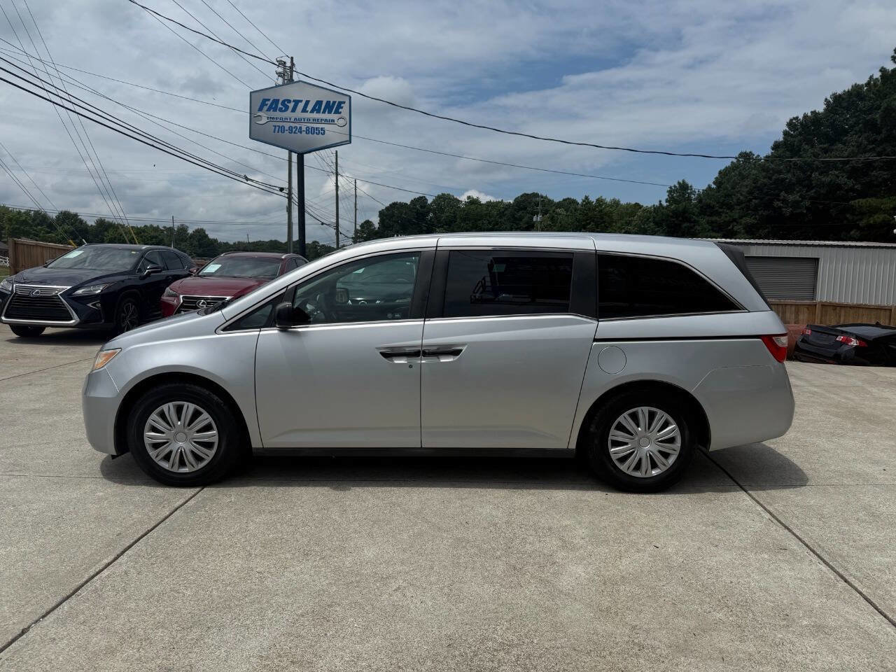 Used 2011 Honda Odyssey LX image 4