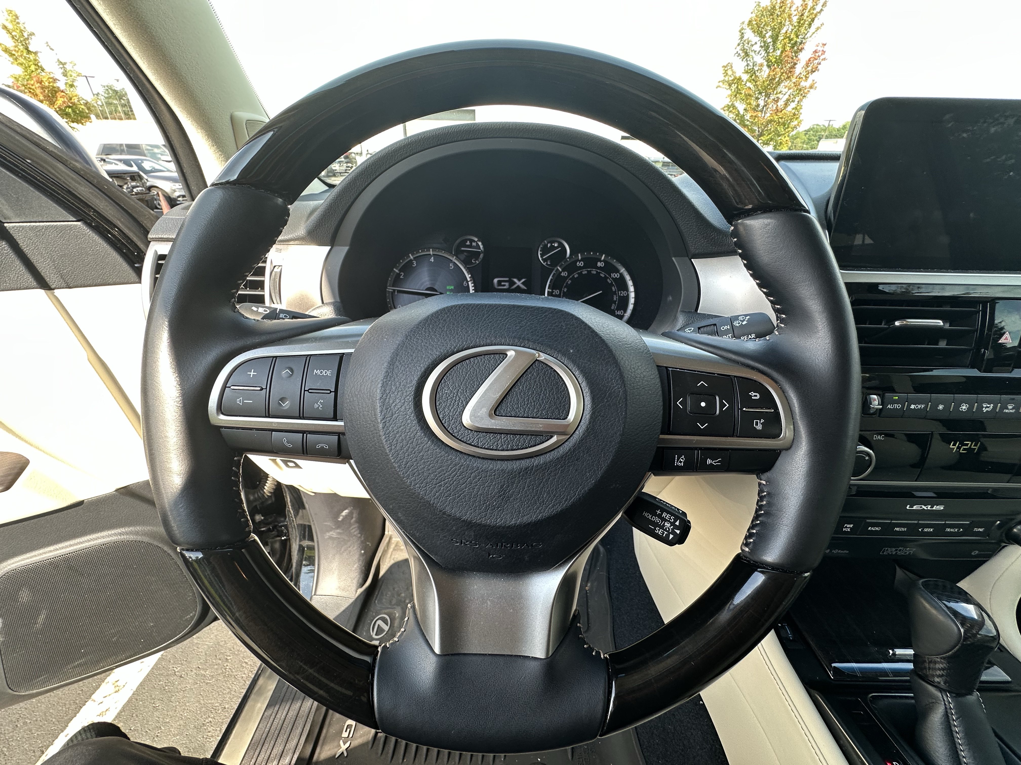 Used 2023 Lexus GX 460 Premium AWD/4WD image 20