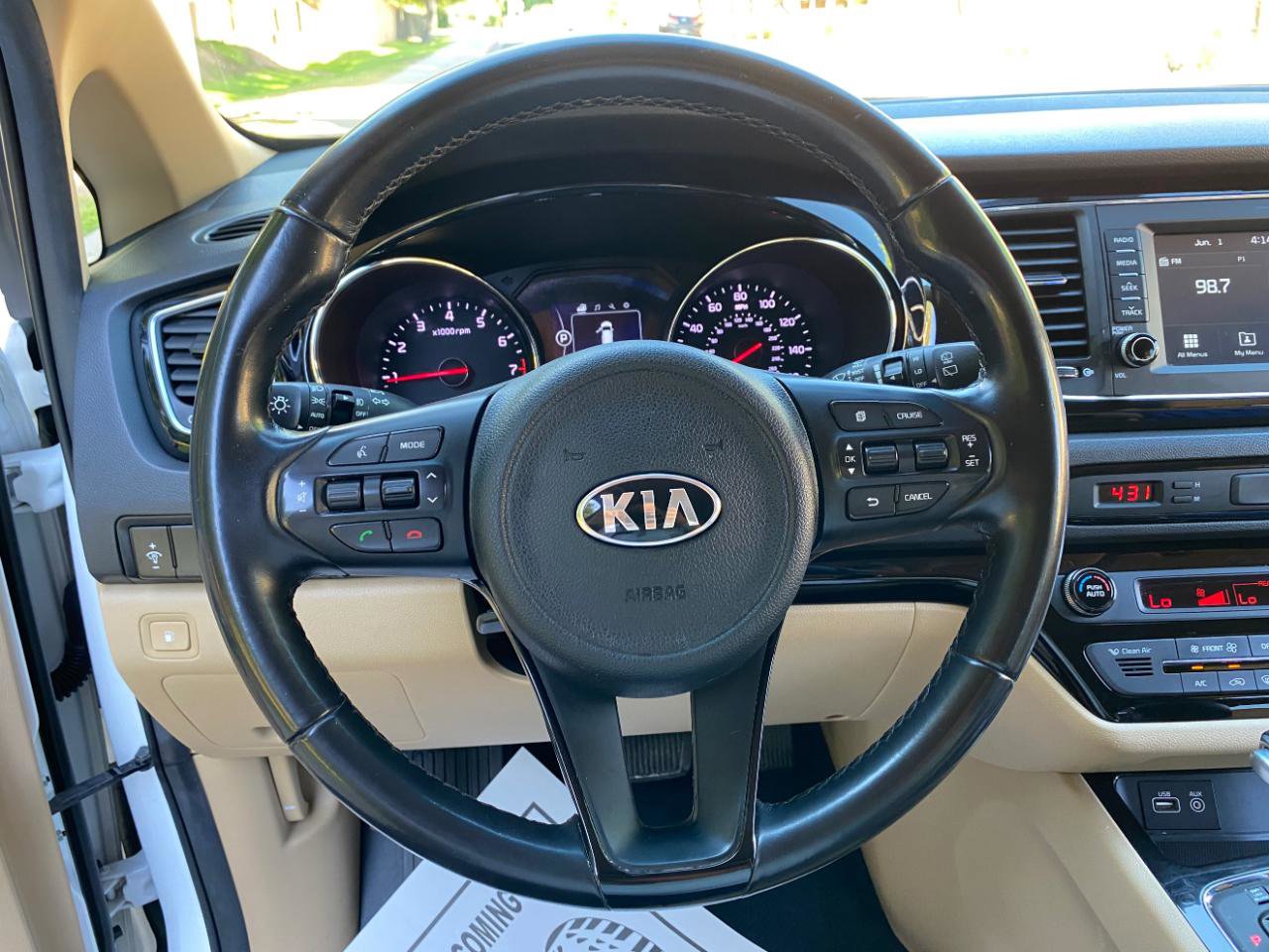 Used 2018 Kia Sedona EX FWD image 63