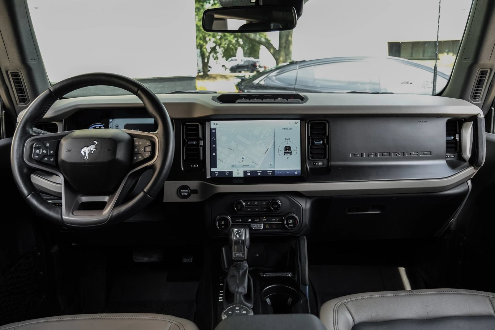 Used 2023 Ford Bronco Wildtrak AWD/4WD image 12