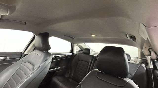 Used 2016 Ford Fusion SE w/ Equipment Group 202A AWD/4WD image 12