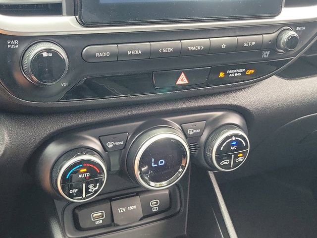 Used 2024 Hyundai Venue SEL FWD image 28