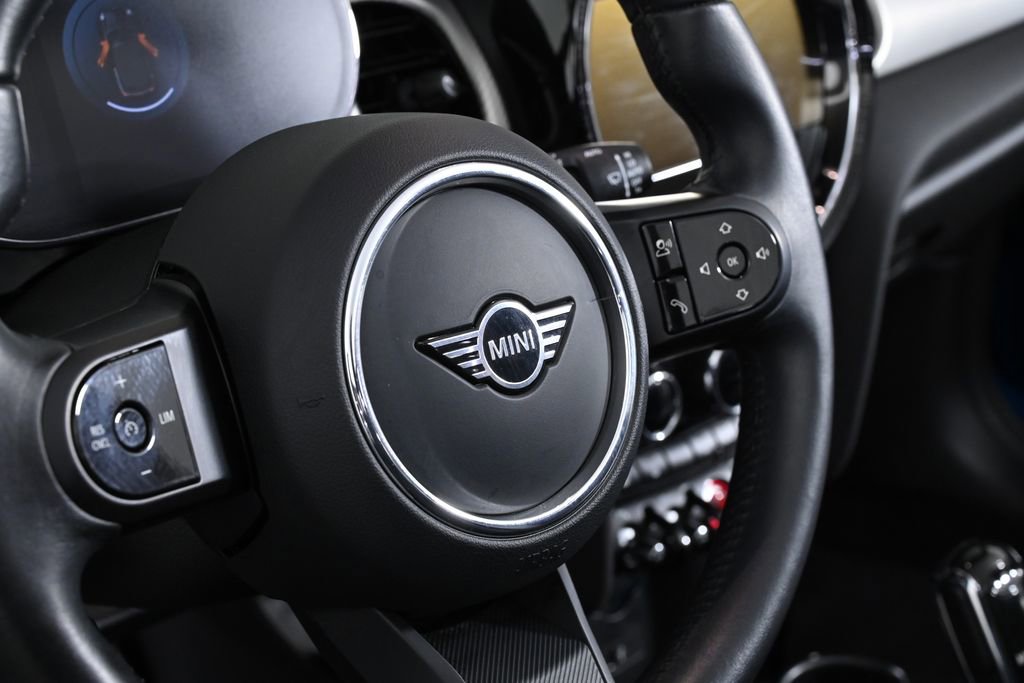 Certified 2024 MINI Cooper image 12