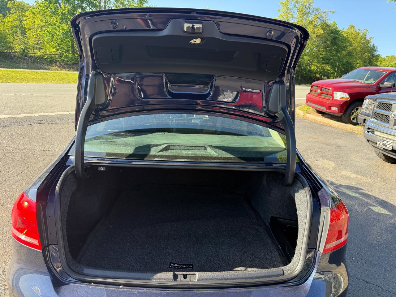 Used 2014 Volkswagen Passat TDI SE FWD image 26