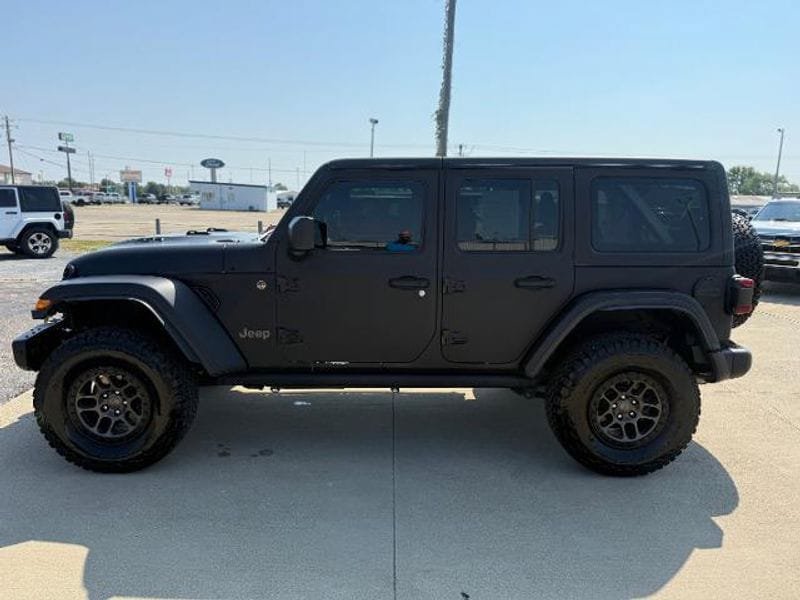 Used 2021 Jeep Wrangler Unlimited Rubicon w/ Xtreme Recon 35" Tire Package AWD/4WD image 27