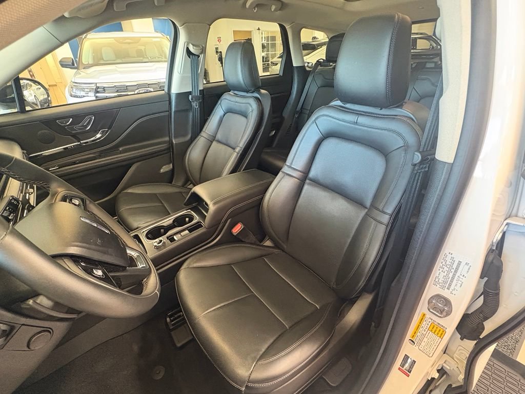 Used 2023 Lincoln Corsair AWD w/ Equipment Group 101A image 20