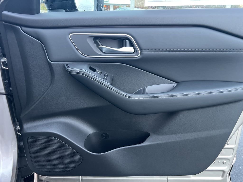 New 2026 Nissan Rogue Platinum w/ Platinum Premium Package image 42