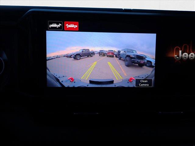 New 2025 Jeep Gladiator Rubicon image 17