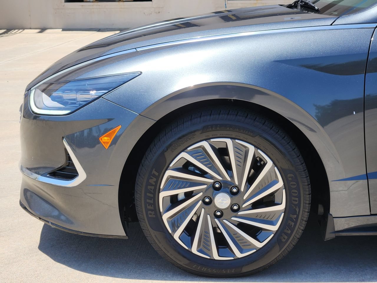 Used 2023 Hyundai Sonata SEL w/ Cargo Package FWD image 5