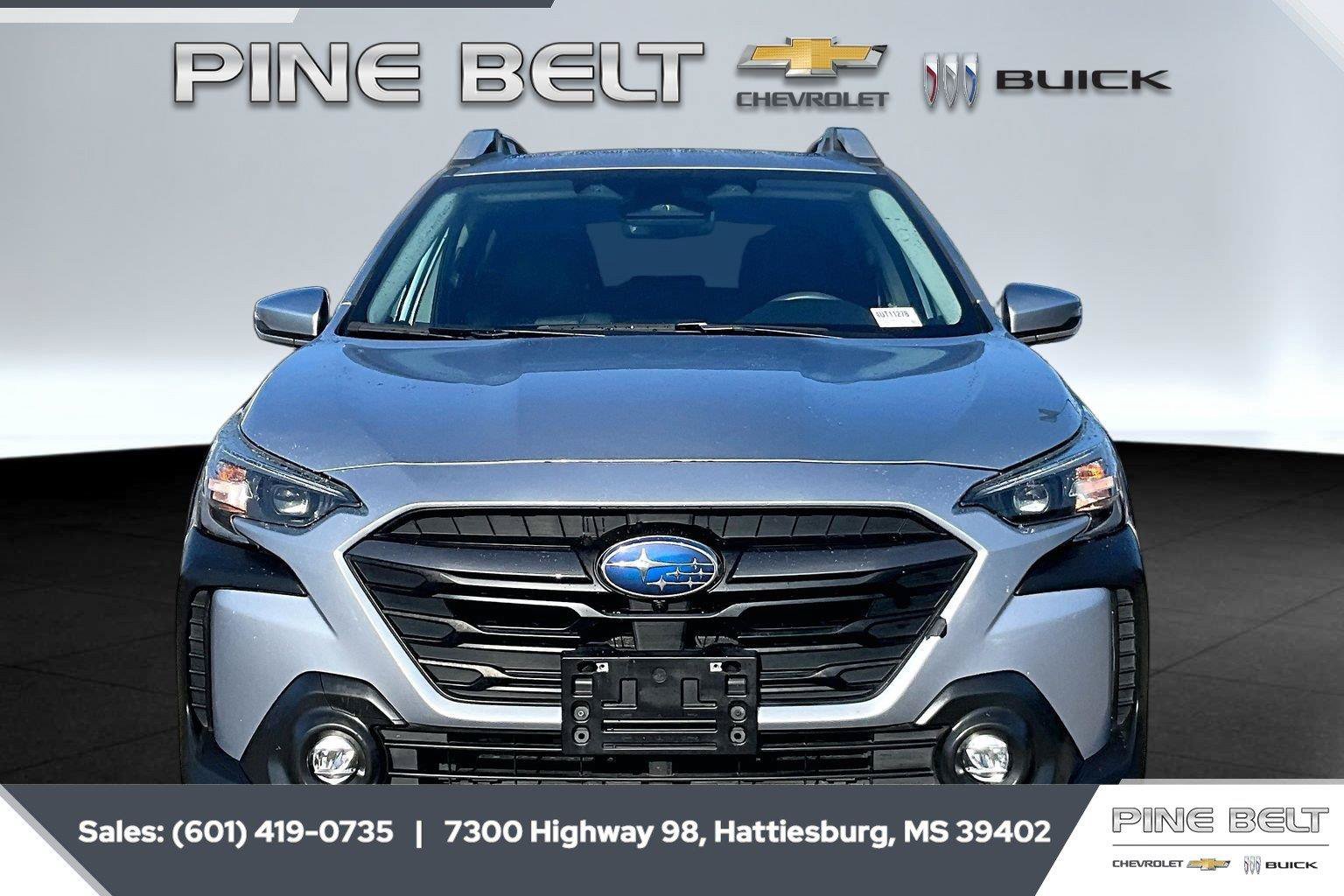 Used 2023 Subaru Outback Touring AWD/4WD image 3