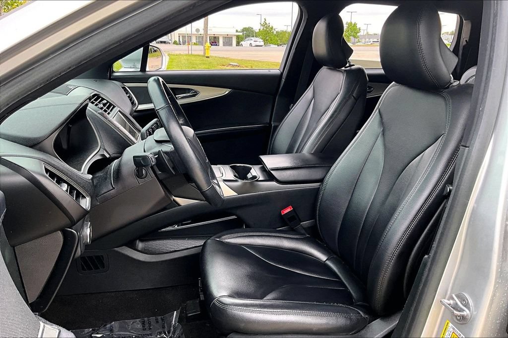 Used 2019 Lincoln Nautilus Premier AWD/4WD image 15