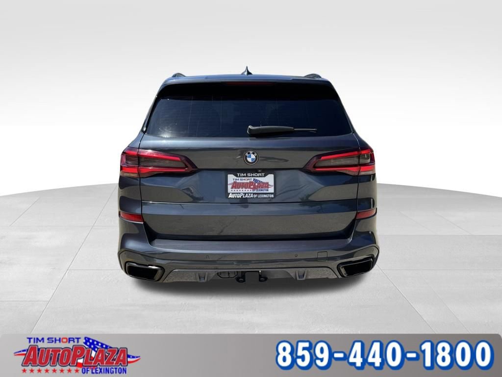 Used 2022 BMW X5 M50i w/ Executive Package image 9