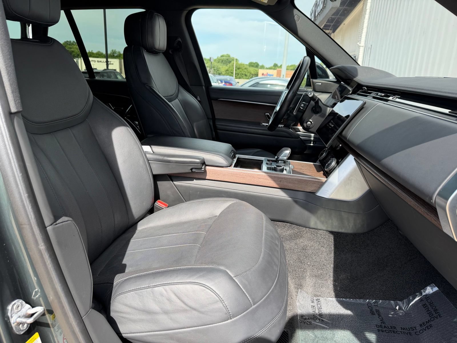 Used 2023 Land Rover Range Rover SE AWD/4WD image 23