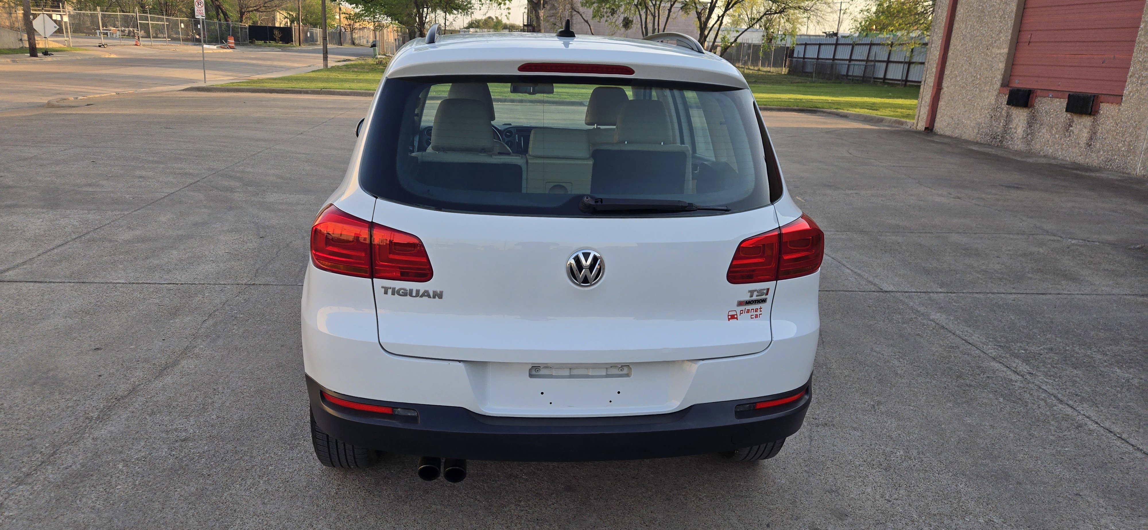 Used 2017 Volkswagen Tiguan S AWD/4WD image 7