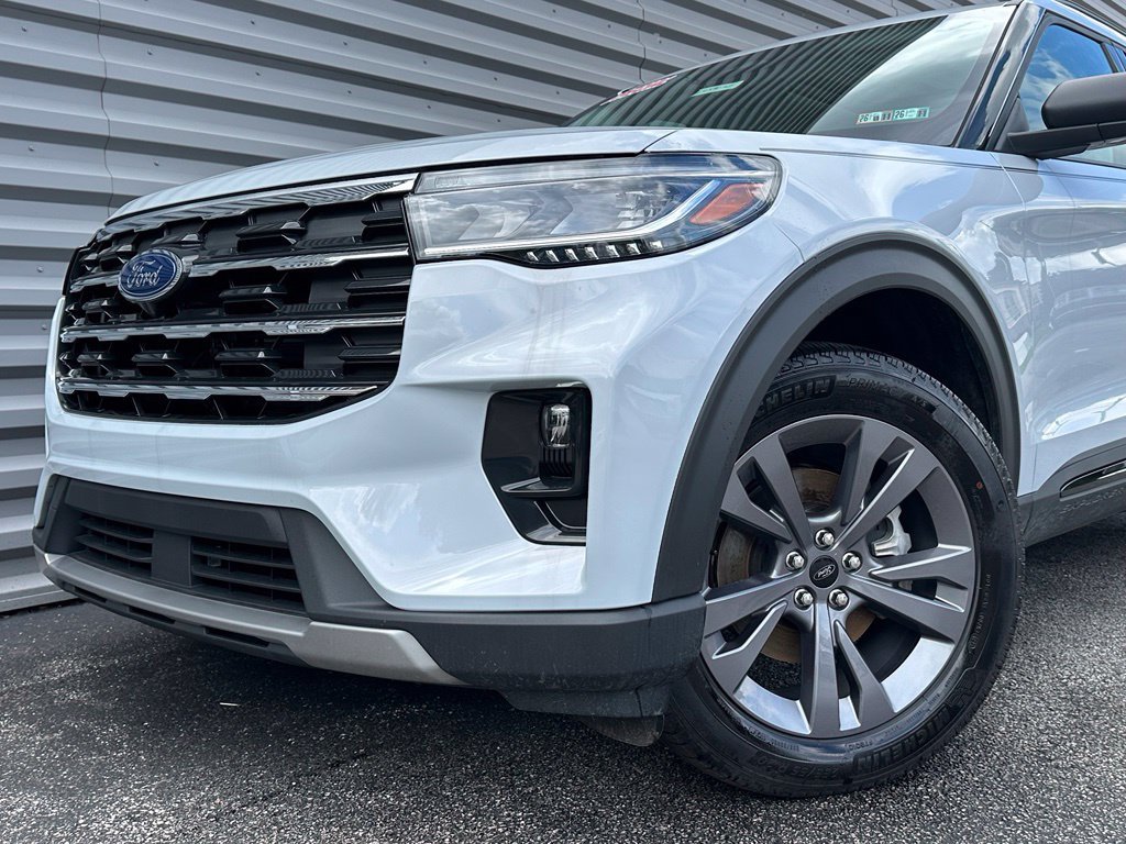 New 2026 Ford Explorer Active w/ Active Comfort Package AWD/4WD image 32