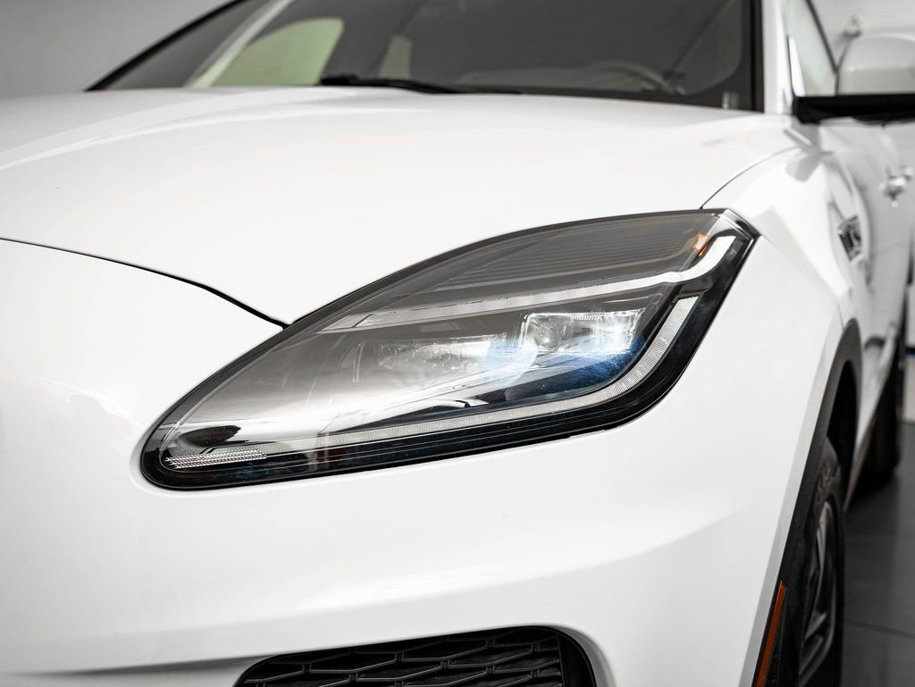 Used 2022 Jaguar E-PACE SE AWD/4WD image 14