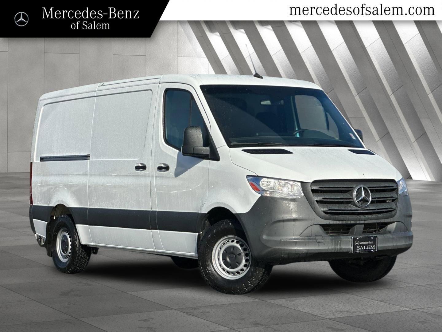 Used 2021 Mercedes-Benz Sprinter 1500 image 1