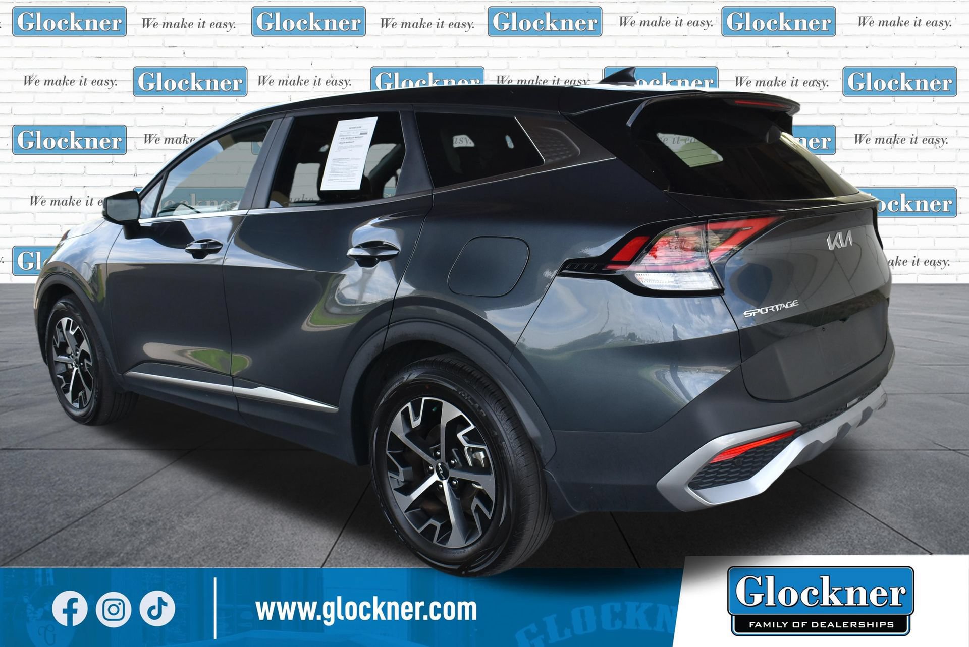 Used 2023 Kia Sportage EX FWD image 8