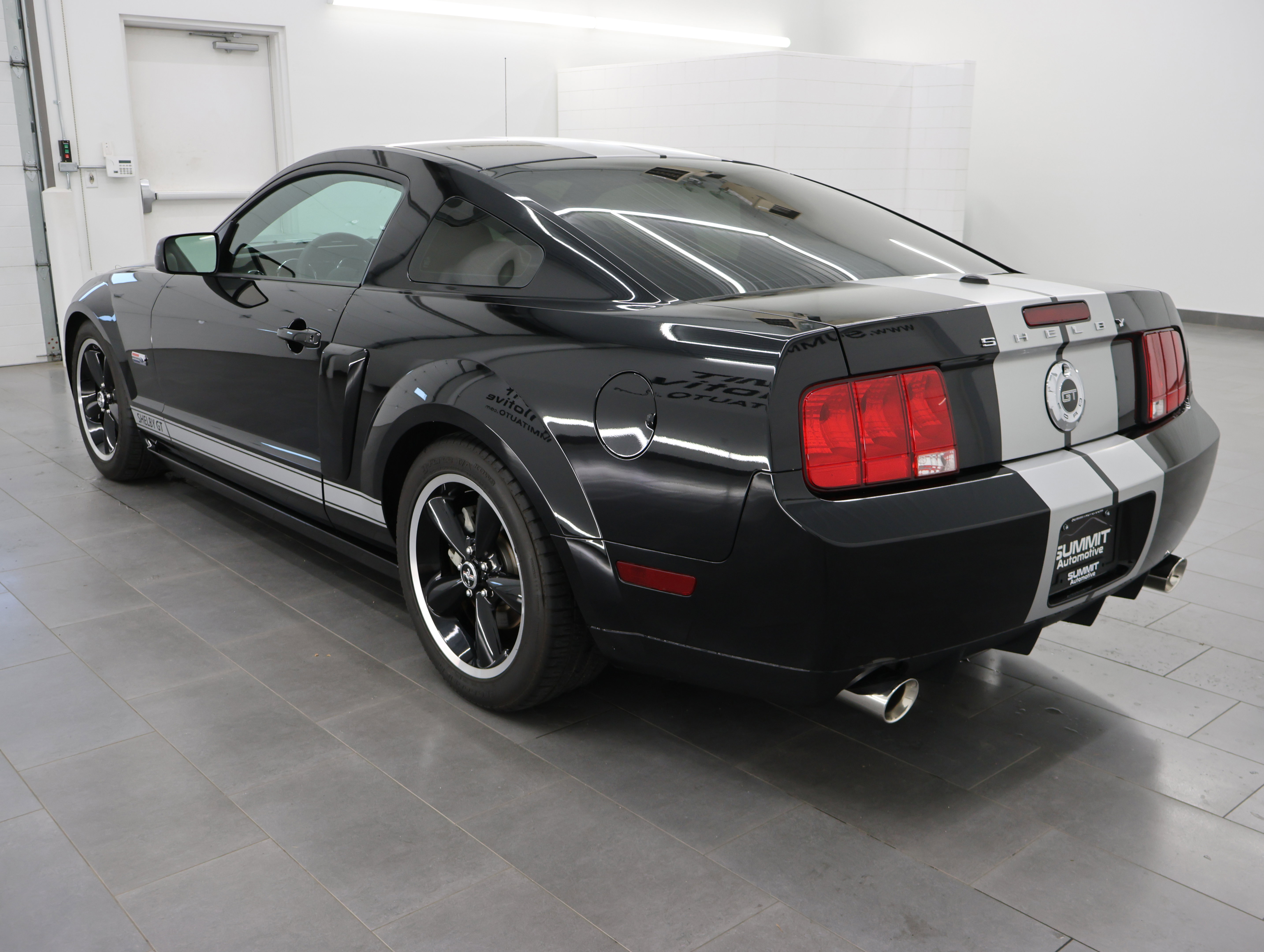 Used 2007 Ford Mustang GT Premium RWD image 6