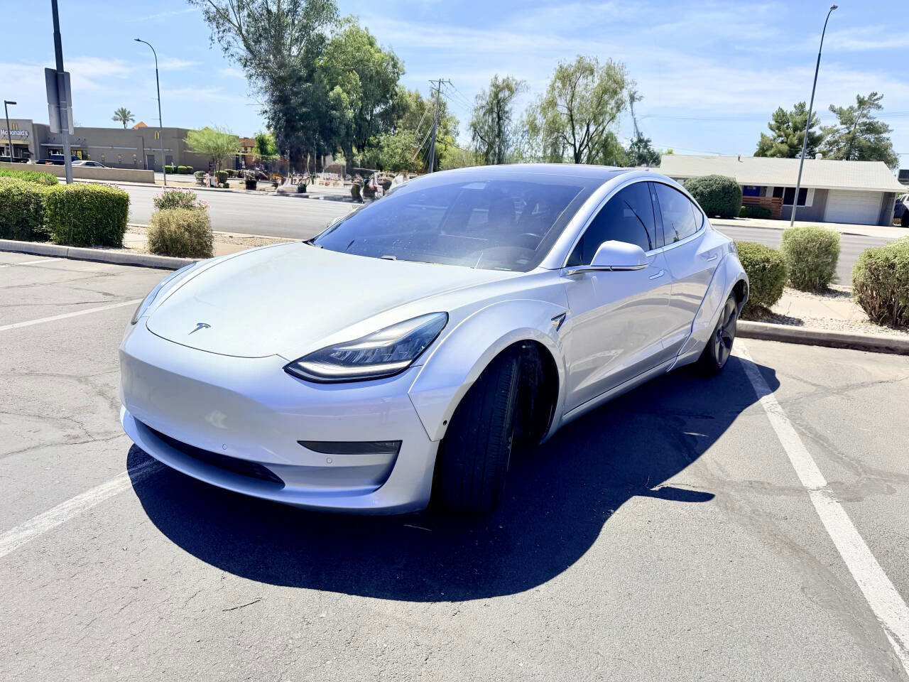 Used 2018 Tesla Model 3 Long Range RWD image 3