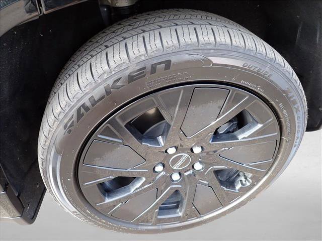 Used 2024 Jeep Wagoneer Launch Edition image 7
