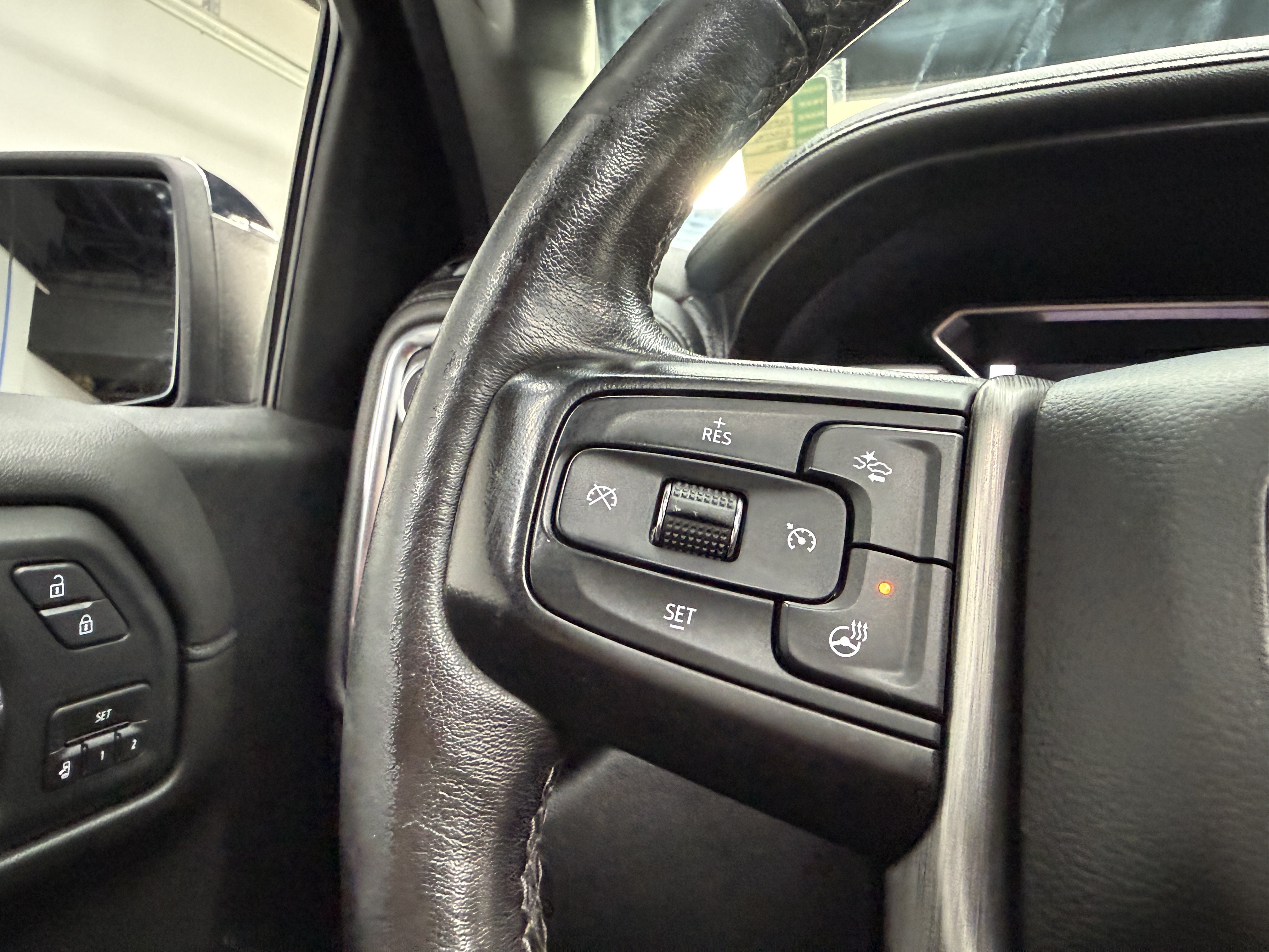 Used 2019 GMC Sierra 1500 Denali w/ Denali Ultimate Package AWD/4WD image 17