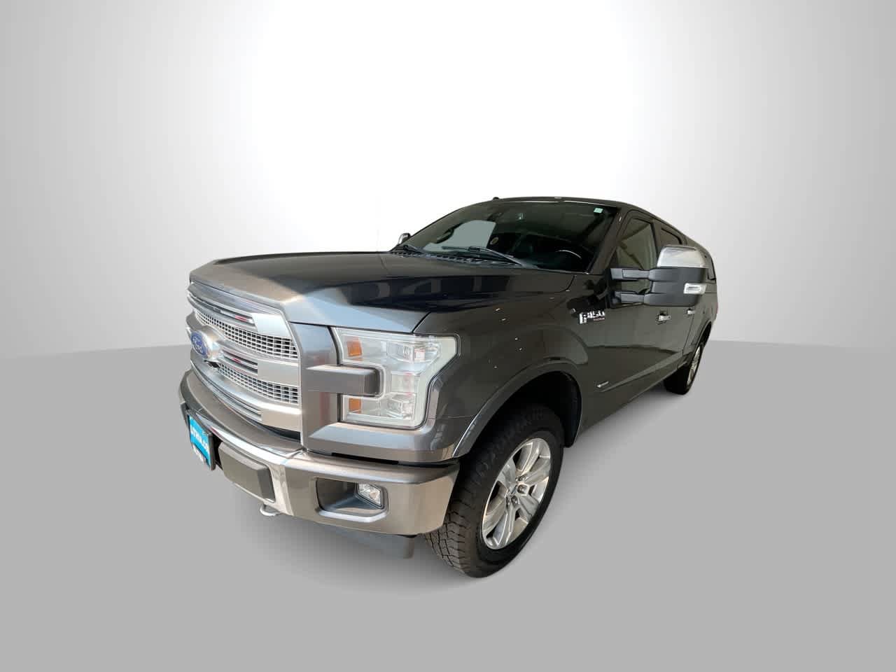 Used 2017 Ford F150 Platinum w/ Equipment Group 701A Luxury AWD/4WD image 4