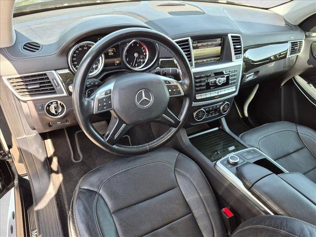 Used 2016 Mercedes-Benz GL 550 4MATIC image 6