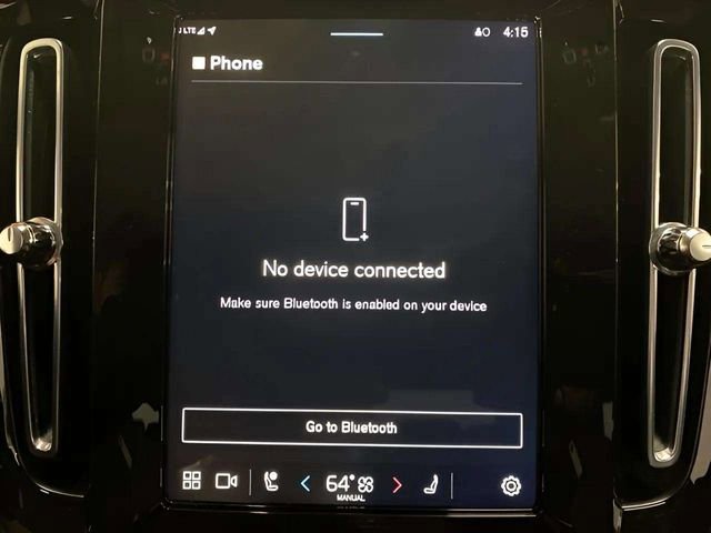 Used 2025 Volvo XC40 B5 Plus image 42