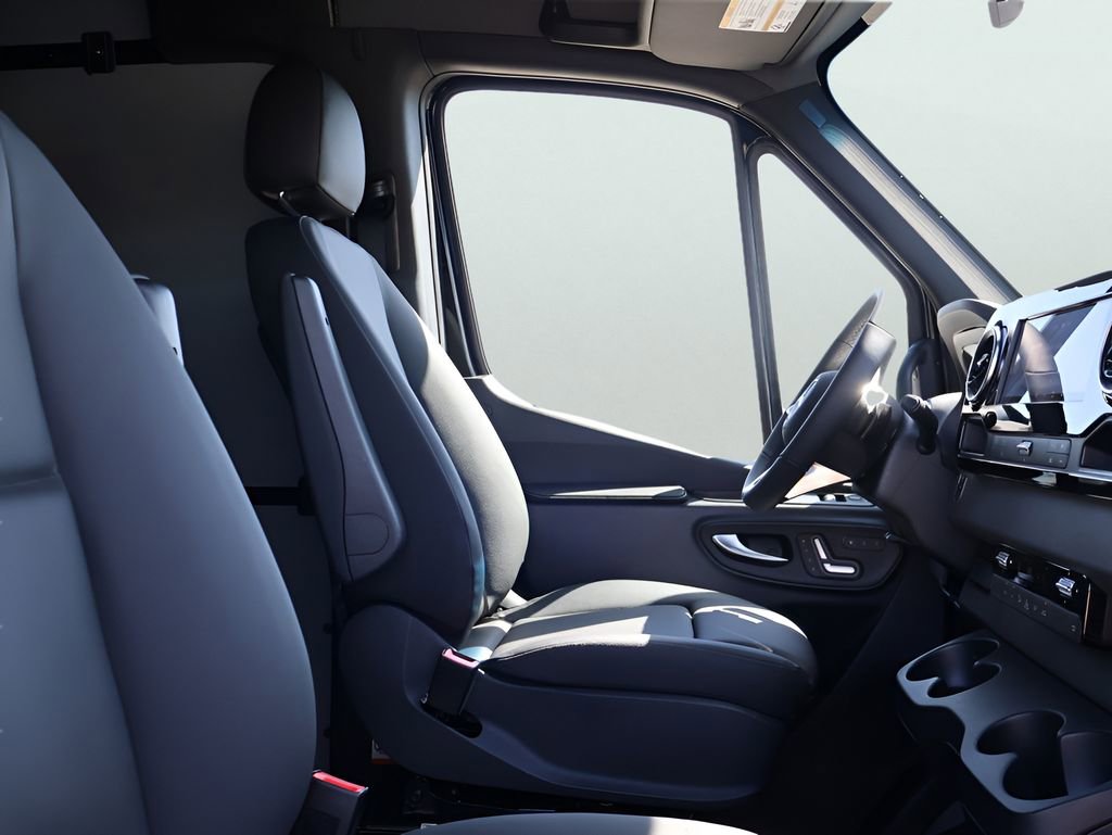 New 2026 Mercedes-Benz Sprinter 144 Cargo image 8