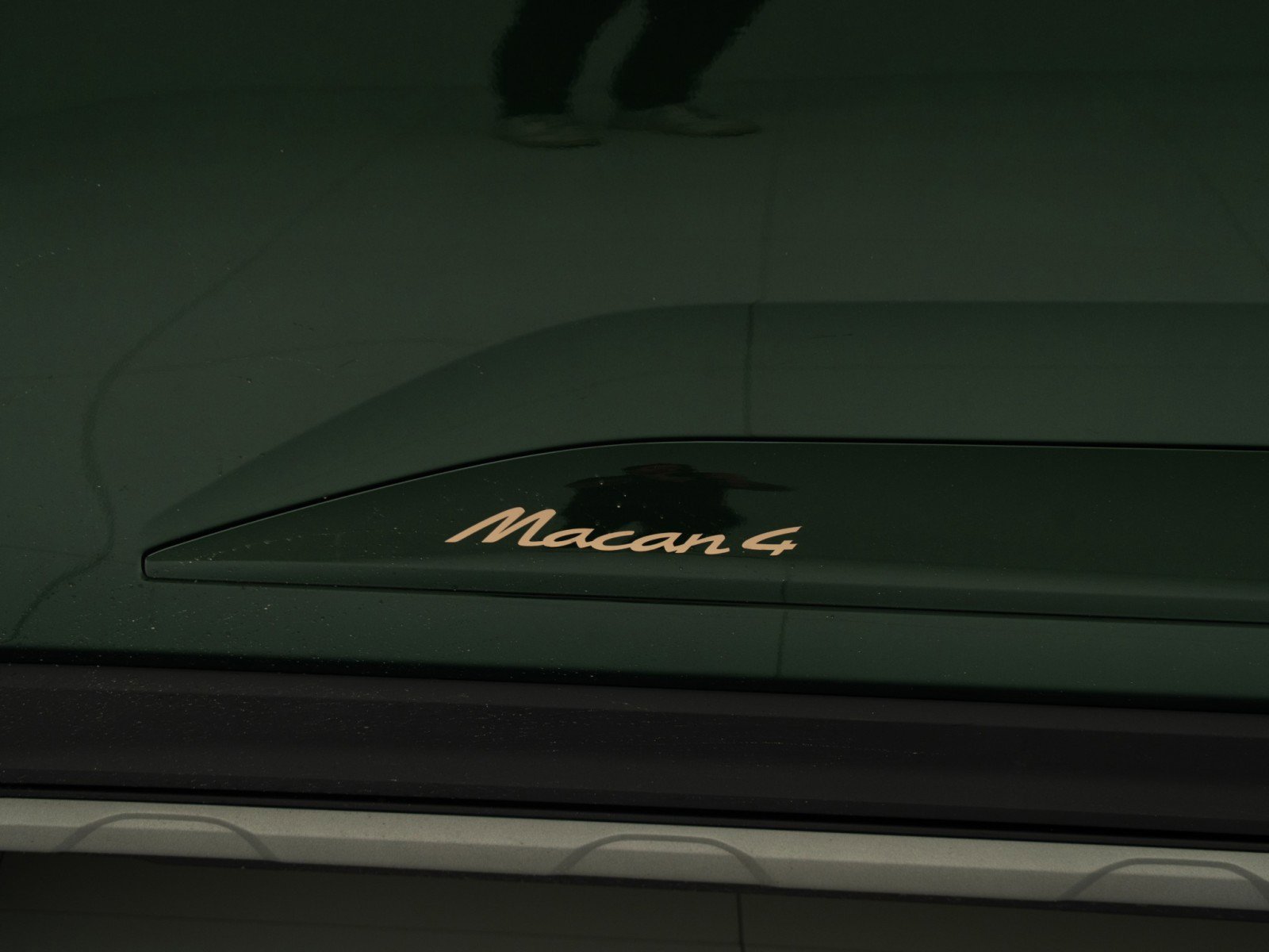 New 2026 Porsche Macan 4 Electric AWD/4WD image 13