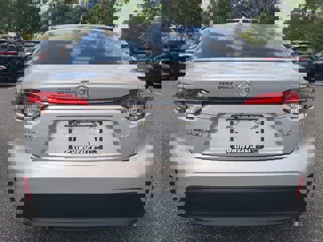 Used 2023 Toyota Corolla LE image 4