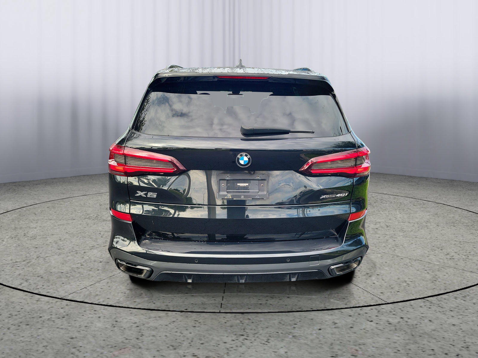 Used 2022 BMW X5 xDrive40i w/ M Sport Package AWD/4WD image 3