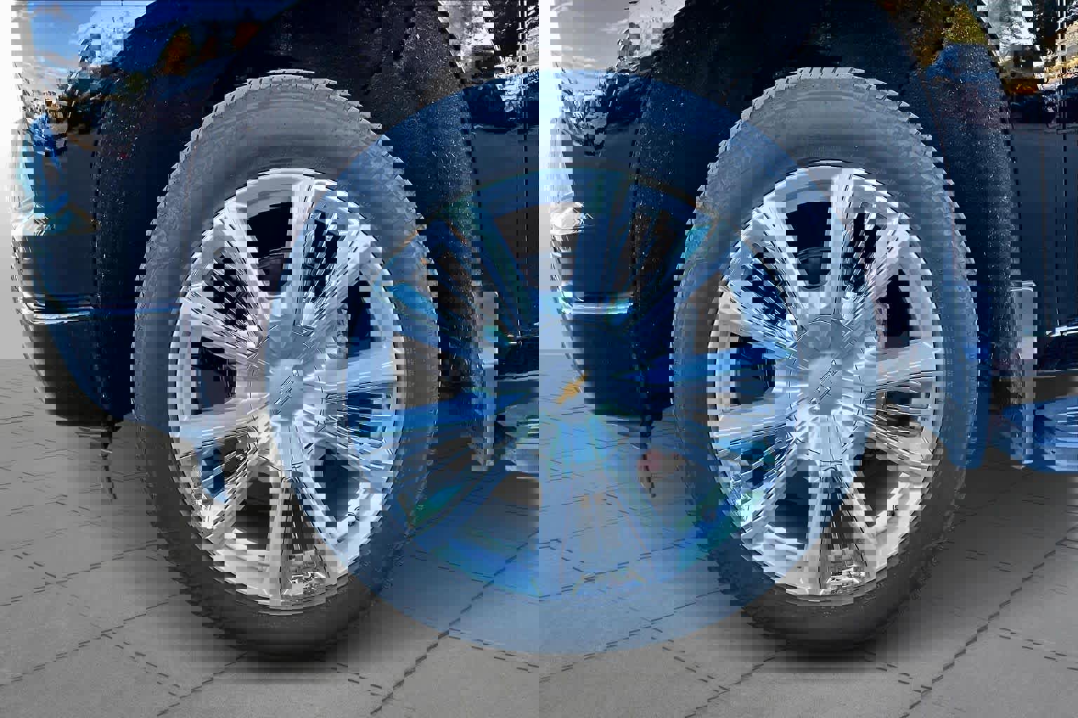 Used 2024 Chevrolet Silverado 1500 High Country w/ High Country Premium Package image 11