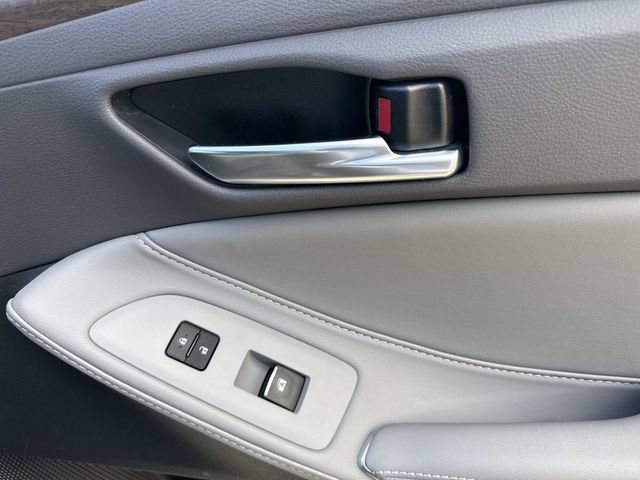 Used 2020 Toyota Avalon XLE FWD image 14