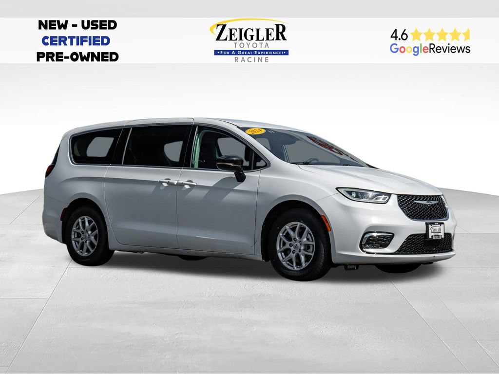 Used 2024 Chrysler Pacifica Touring-L FWD image 1