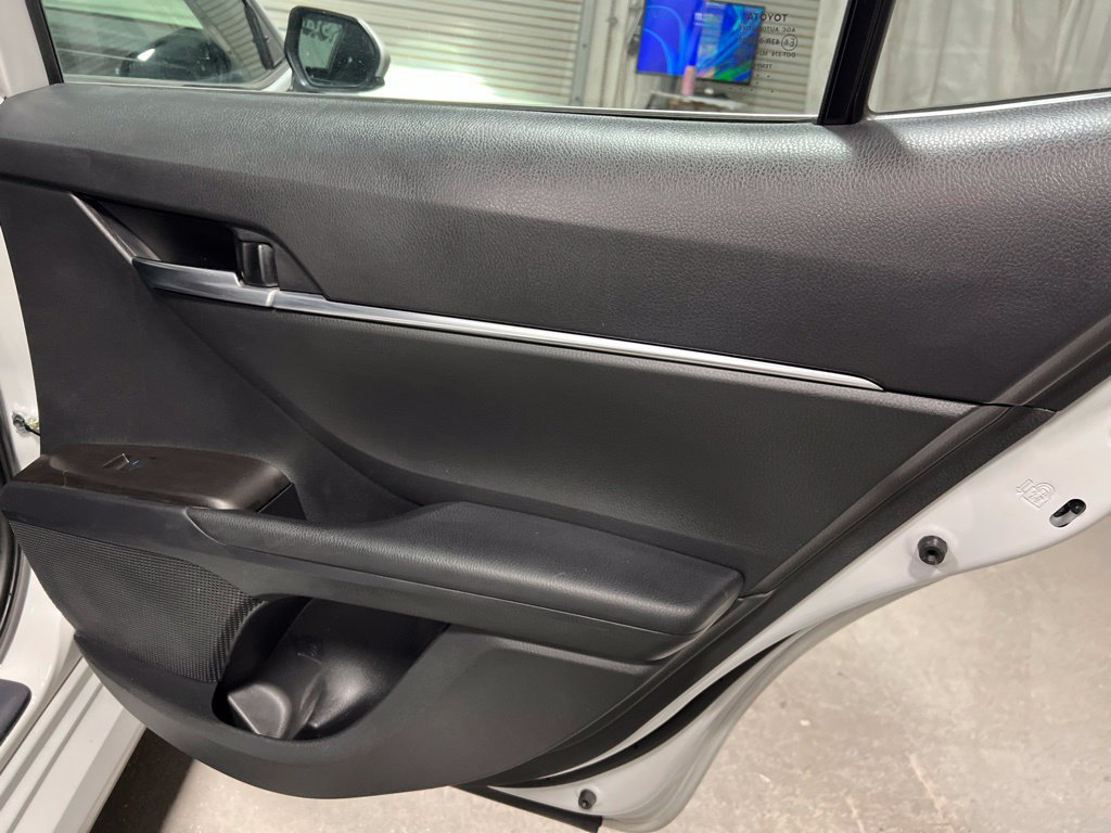 Used 2024 Toyota Camry LE FWD image 11