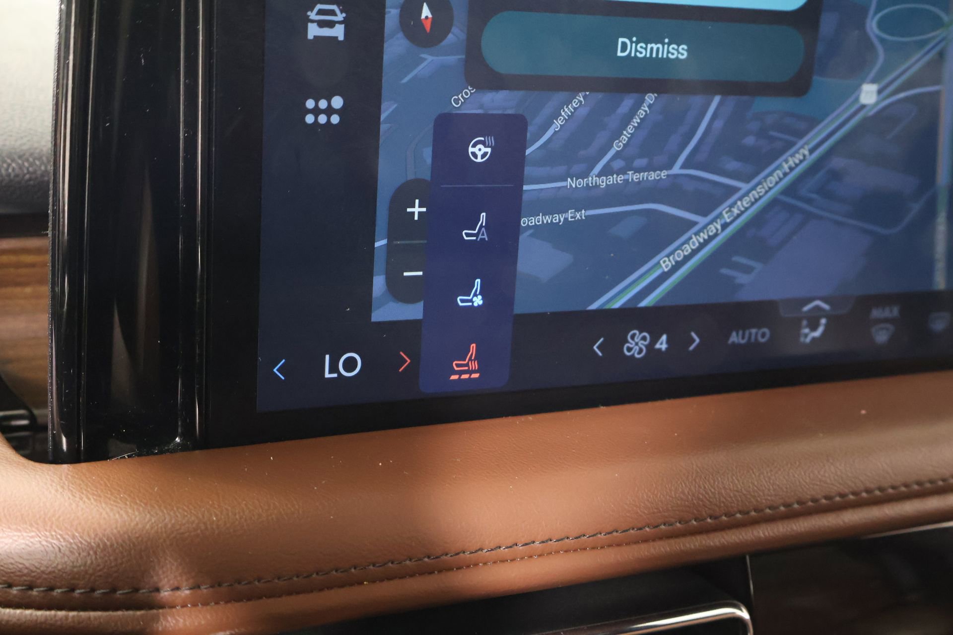 Used 2025 Lincoln Aviator Reserve w/ Equipment Group 201A AWD/4WD image 8