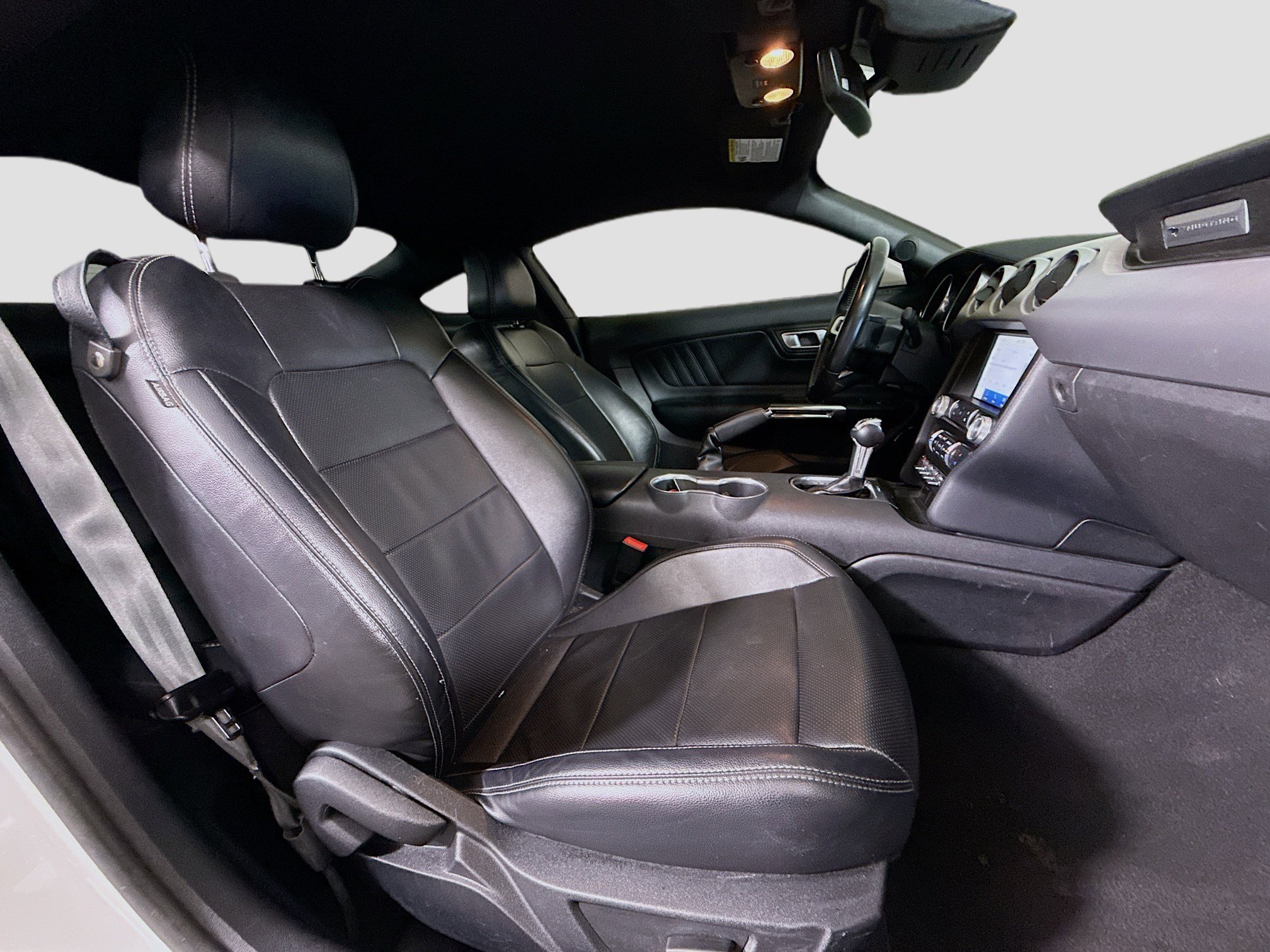 Used 2022 Ford Mustang Premium RWD image 27