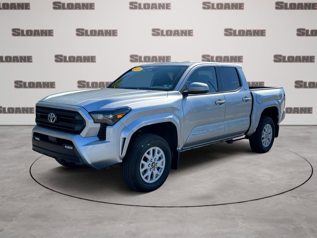 Used 2025 Toyota Tacoma SR5 image 1