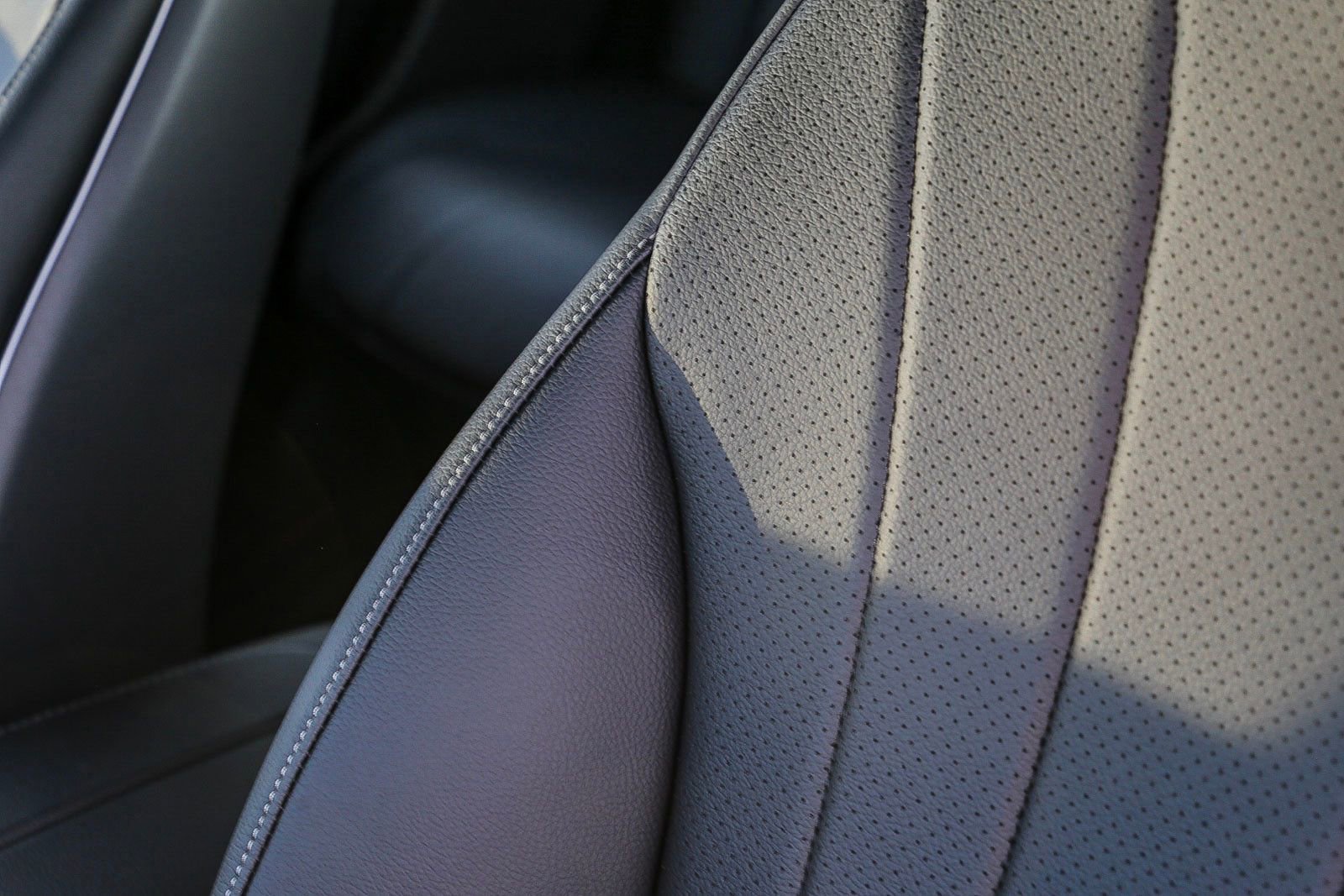 Used 2024 Mercedes-Benz EQE 350+ 4MATIC Sedan image 32