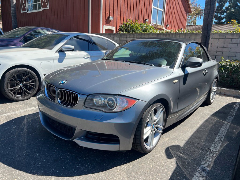 Used 2010 BMW 135i Convertible RWD image 3