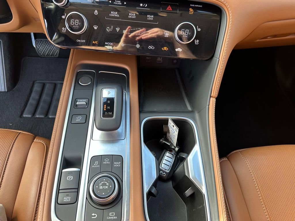 Used 2024 INFINITI QX60 Sensory w/ Vision Package image 17