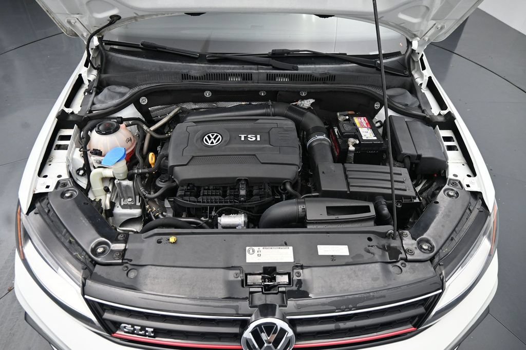 Used 2018 Volkswagen Jetta GLI FWD image 14