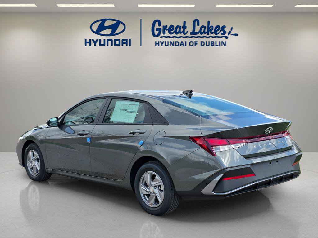New 2026 Hyundai Elantra SE w/ Cargo Package FWD image 3