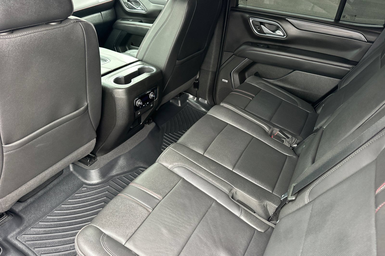 Used 2024 Chevrolet Tahoe RST AWD/4WD image 11