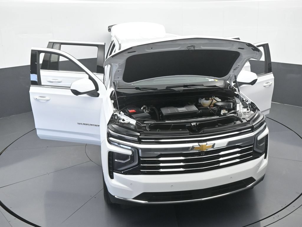 Used 2025 Chevrolet Suburban LT RWD image 78