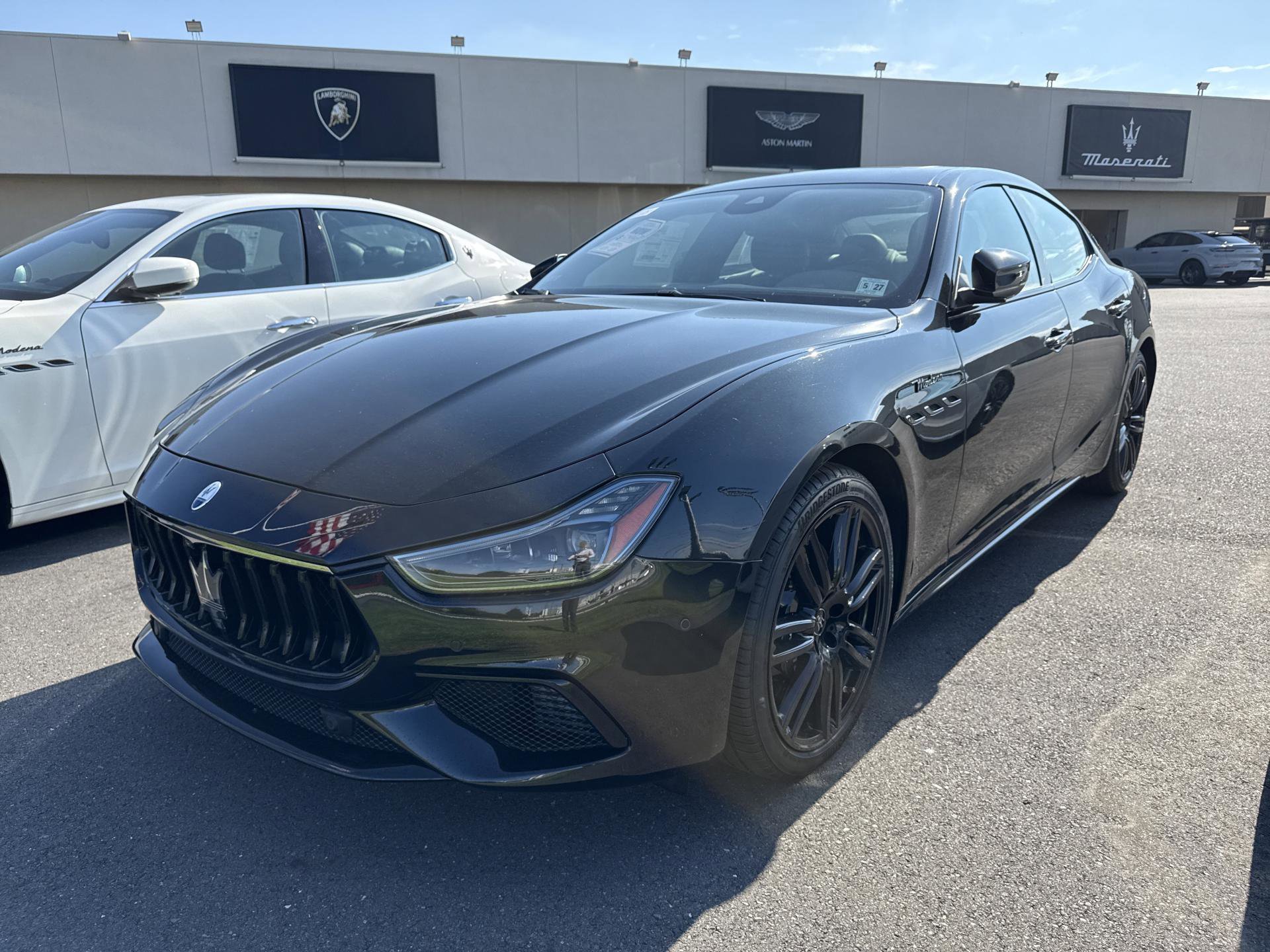 Used 2022 Maserati Ghibli Modena Q4 image 1